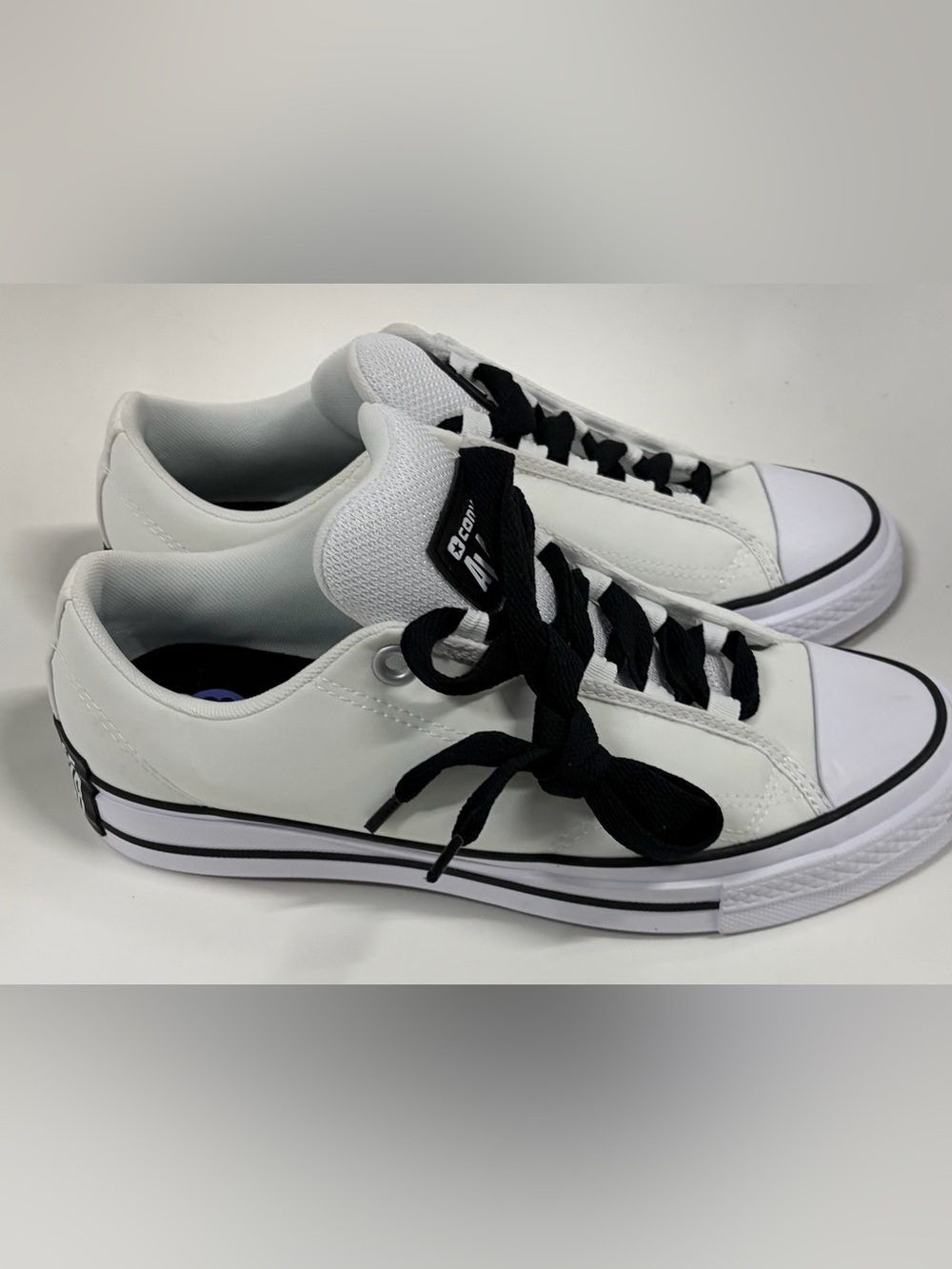 Converse Chuck Taylor All Star Low Puffed Sneaker Size:8.5M/10W